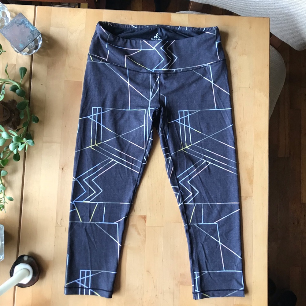 Prana Leggings NWOT, Medium, Charcoal grey and multicolored design